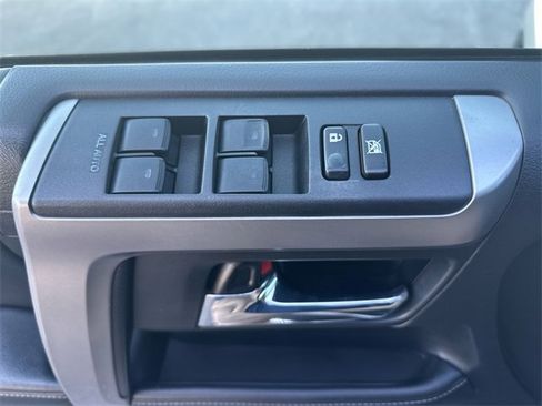 Used 2018 Toyota 4Runner SR5 image 14