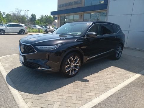 Used 2023 Acura MDX SH-AWD w/ Technology Package image 2