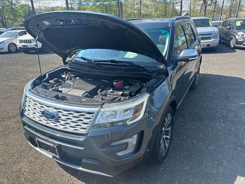 Used 2016 Ford Explorer Platinum AWD/4WD image 45