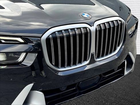 Used 2024 BMW X7 xDrive40i w/ Premium Package AWD/4WD image 29