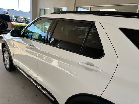 Certified 2025 Ford Explorer Active w/ Active Comfort Package RWD image 12
