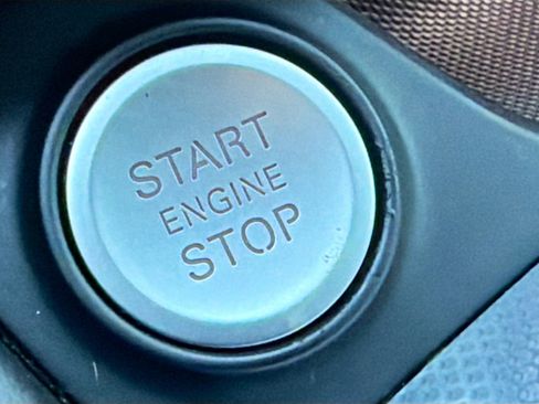 Used 2018 Audi Q3 2.0T Premium image 35