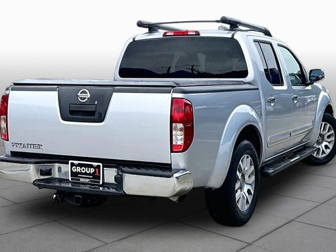 Used 2011 Nissan Frontier SL RWD image 12