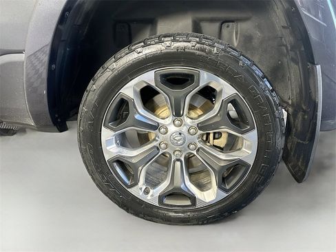 Used 2019 RAM 1500 Limited image 32