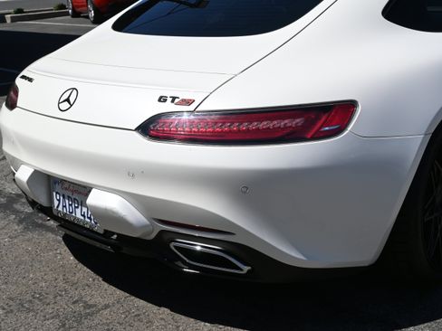 Used 2016 Mercedes-Benz AMG GT S image 19