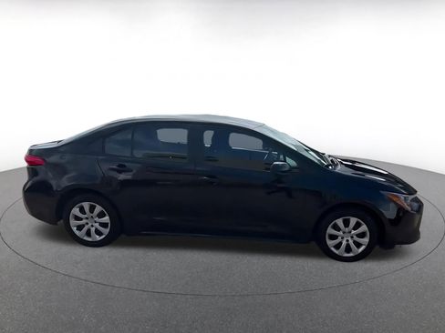 Used 2025 Toyota Corolla LE FWD image 16