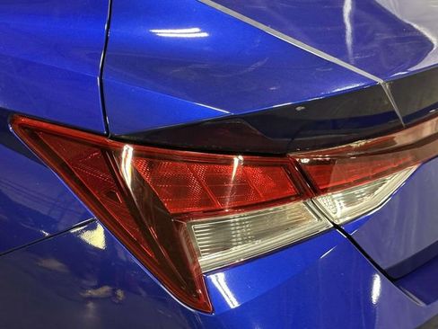 Used 2023 Hyundai Elantra SE FWD image 36