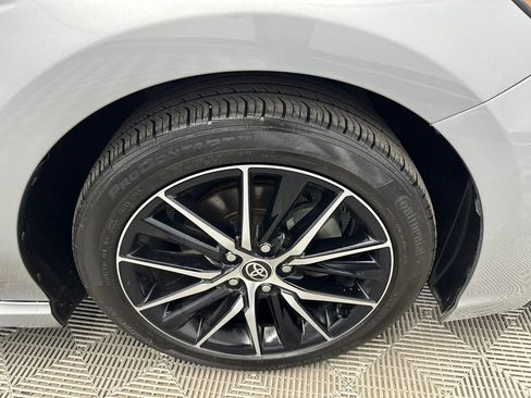 Used 2021 Toyota Camry SE image 12