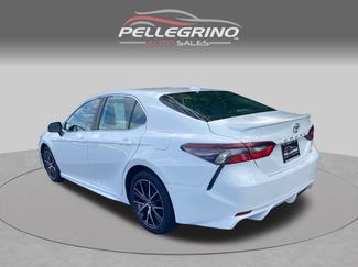 Used 2023 Toyota Camry SE FWD video 4