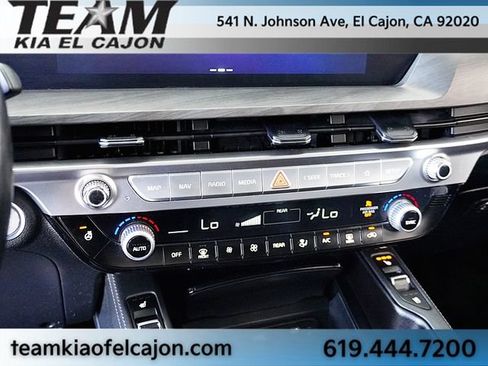 Certified 2025 Kia Telluride AWD image 30