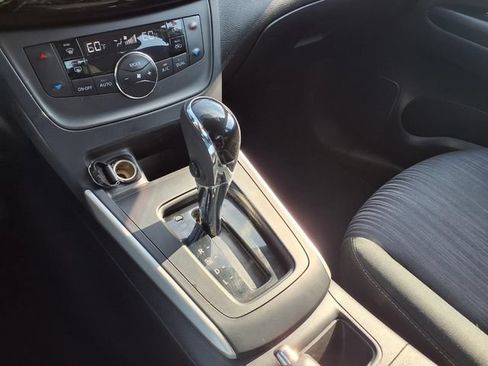 Used 2019 Nissan Sentra SV FWD image 25