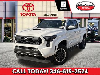 Used 2024 Toyota Tacoma TRD Sport video 1