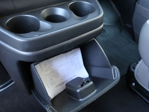 Used 2025 Chevrolet Express 3500 LS RWD image 30