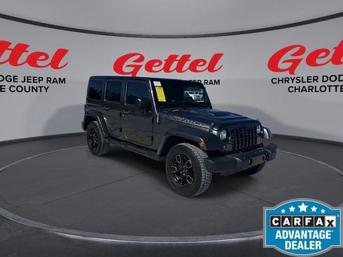 Used 2017 Jeep Wrangler Unlimited Sahara image 2
