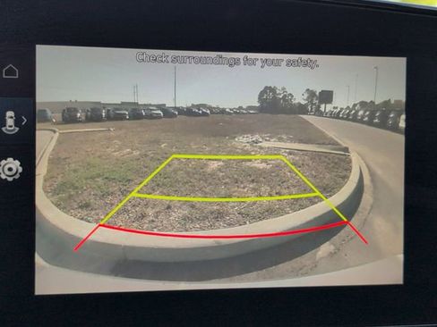 Used 2022 Hyundai Elantra Limited w/ Cargo Package image 19