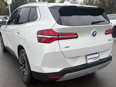 Used 2026 BMW X3 xDrive30 w/ Premium Package image 8