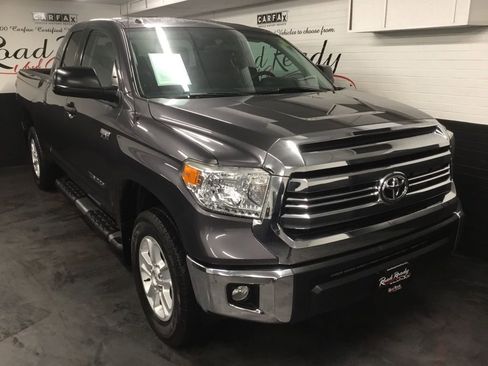 Used 2016 Toyota Tundra SR5 image 2