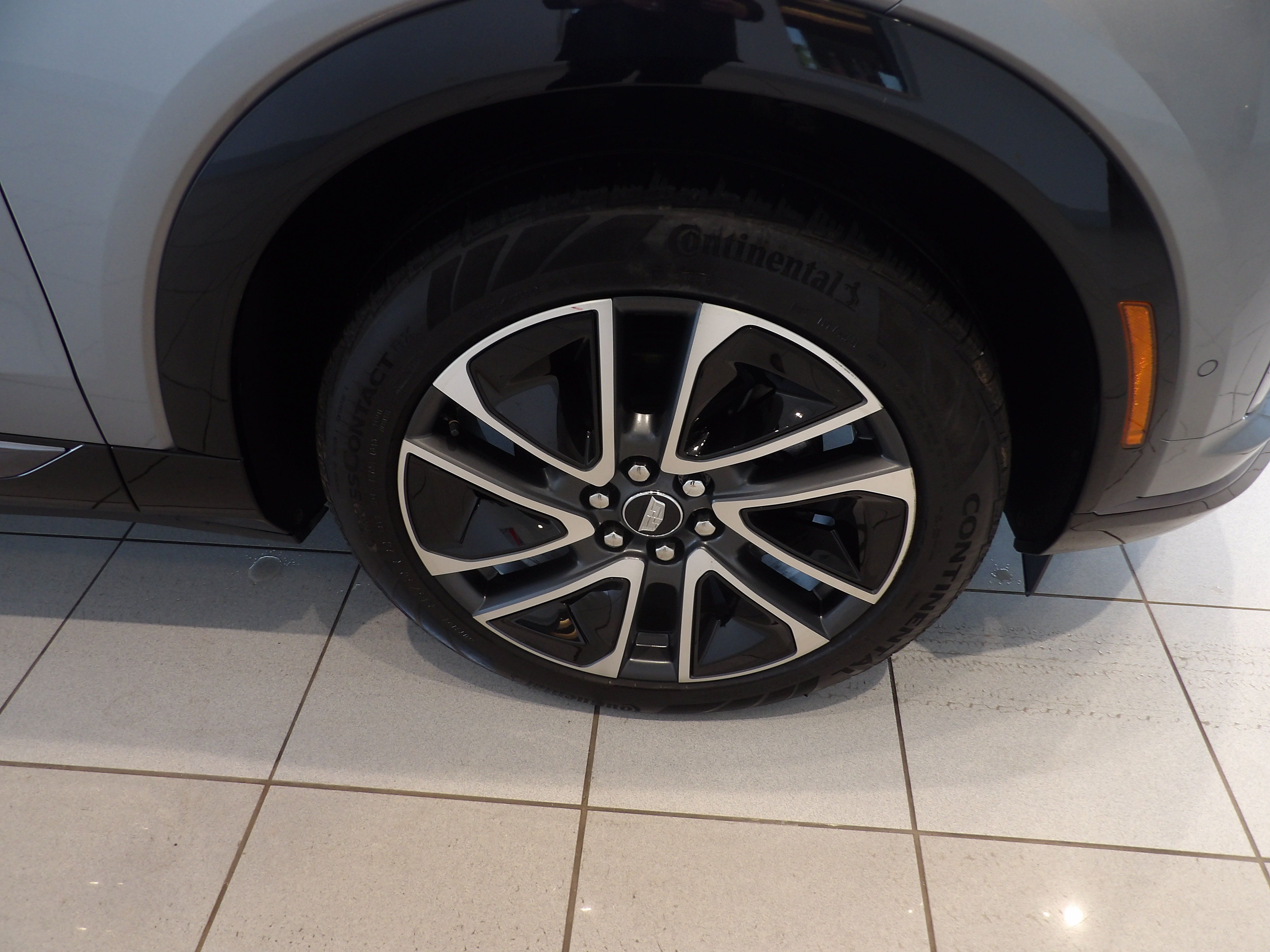 Used 2025 Cadillac Optiq Sport 1 AWD/4WD image 25