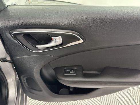 Used 2017 Chrysler 200 LX FWD image 26