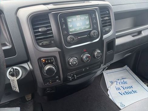 Used 2017 RAM 1500 Express image 17