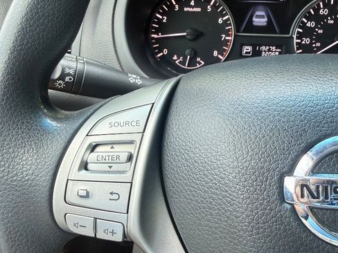 Used 2014 Nissan Altima 2.5 S FWD image 11