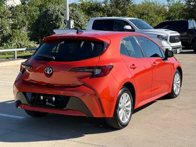 Used 2026 Toyota Corolla SE FWD image 4