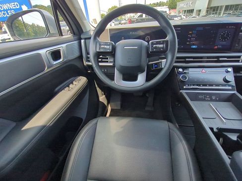 Used 2026 Hyundai Santa Fe SEL AWD/4WD image 18