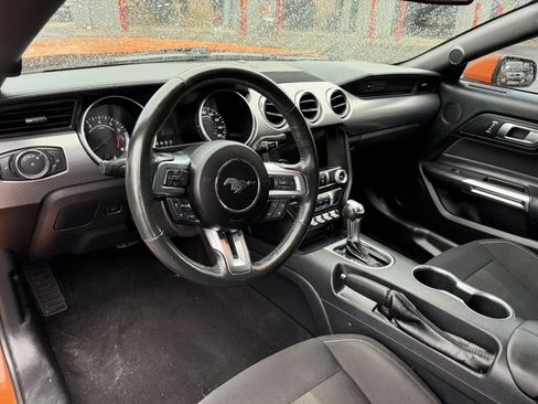 Used 2020 Ford Mustang Coupe w/ Equipment Group 101A RWD image 7