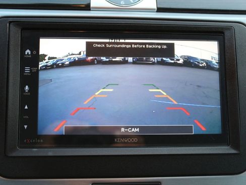 Used 2014 Volkswagen CC Executive FWD image 19