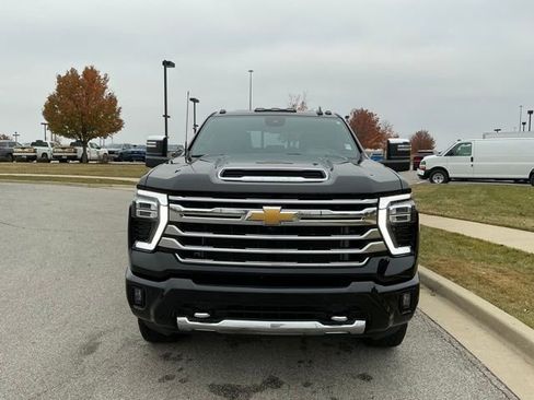 Used 2024 Chevrolet Silverado 2500 High Country w/ High Country Premium Package image 12