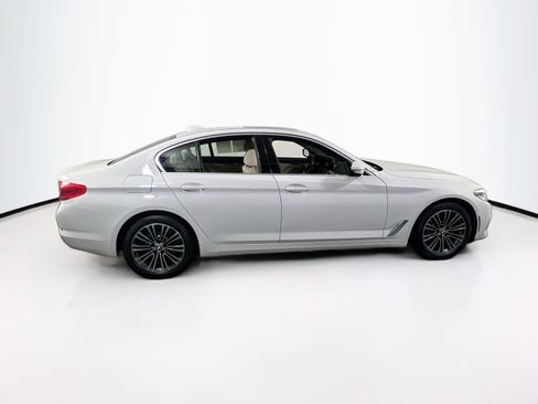 Used 2020 BMW 530i xDrive image 4