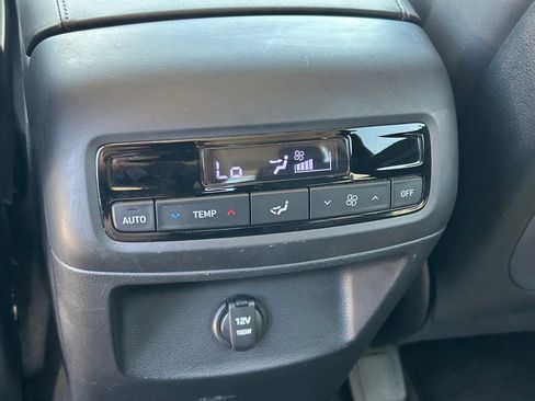 Used 2025 Hyundai Palisade SEL FWD image 21