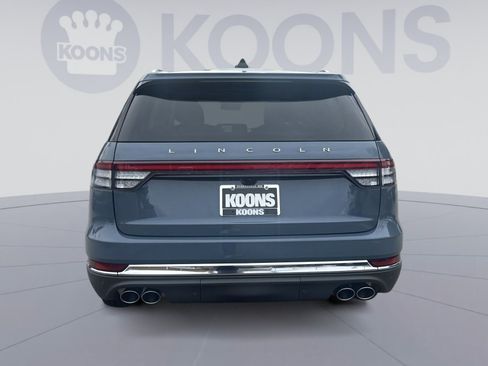 Used 2026 Lincoln Aviator AWD image 5