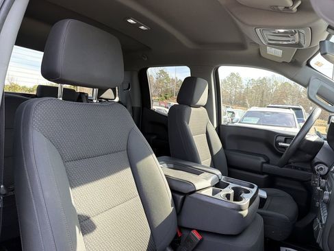 Used 2021 Chevrolet Silverado 1500 Custom image 17