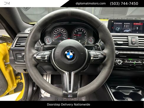 Used 2019 BMW M4 CS image 21