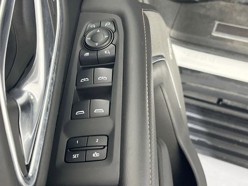 Used 2023 GMC Yukon AT4 w/ AT4 Premium Package image 18