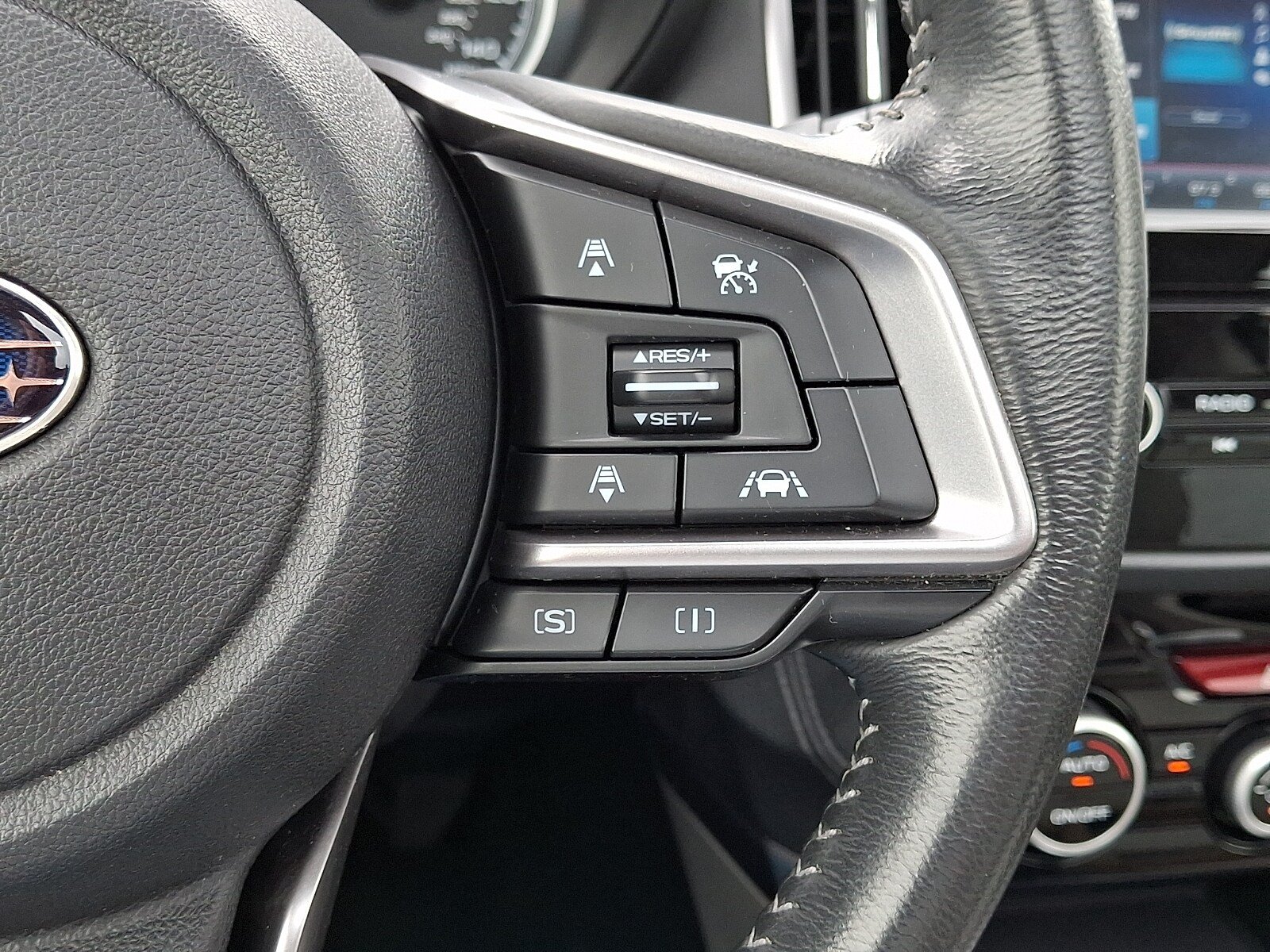 Used 2019 Subaru Forester Premium AWD/4WD image 25