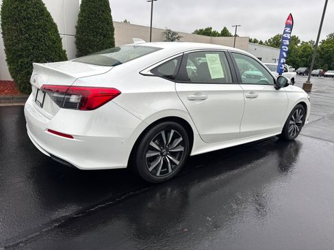 Used 2022 Honda Civic EX image 10