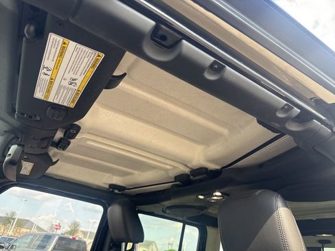 Used 2021 Jeep Wrangler Unlimited Rubicon w/ Uconnect 4C Nav & Sound Group image 58