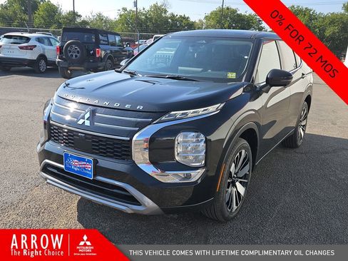 New 2025 Mitsubishi Outlander SE image 4