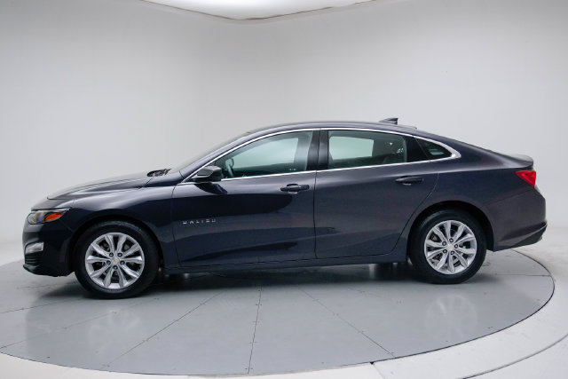 Used 2025 Chevrolet Malibu LT FWD image 3