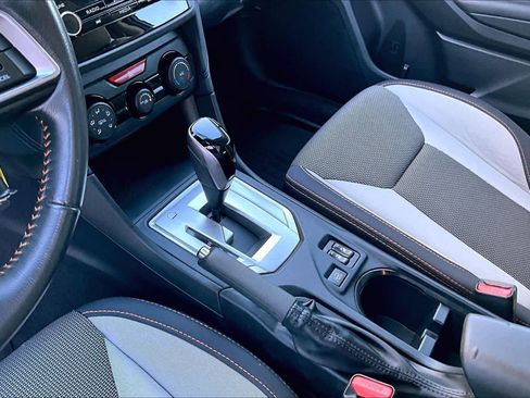 Used 2019 Subaru Crosstrek 2.0i Premium w/ Moonroof Package image 16