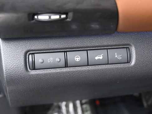 New 2026 Nissan Pathfinder Platinum AWD/4WD image 14