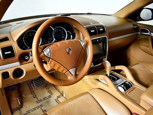 Used 2008 Porsche Cayenne GTS image 23