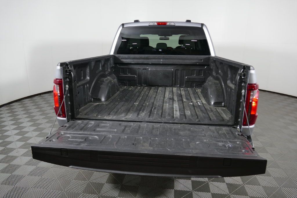 Used 2024 Ford F150 XLT AWD/4WD image 4