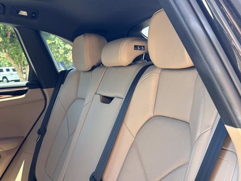 Used 2022 Porsche Macan AWD/4WD image 18