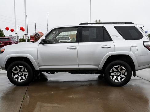 Certified 2024 Toyota 4Runner TRD Off-Road AWD/4WD image 5