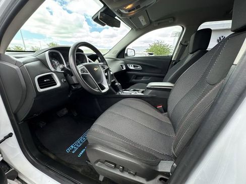 Used 2017 Chevrolet Equinox LT w/ Convenience Package FWD image 10