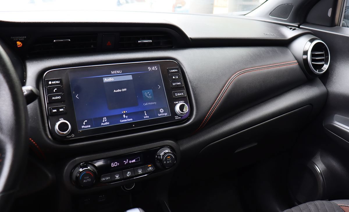 Used 2023 Nissan Kicks SR FWD image 42