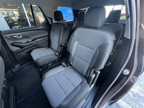 Used 2020 Chevrolet Traverse LT w/ Driver Confidence II Package image 19